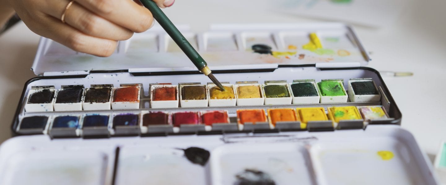 Painting using a multi-colored palette